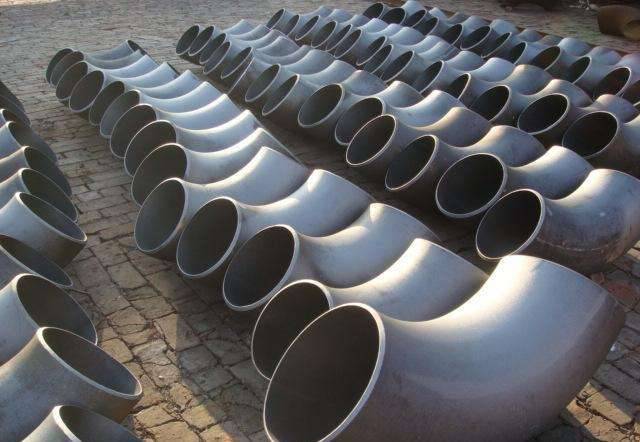 國標(biāo)碳鋼大口徑對焊蝦米腰彎頭 恒阜牌無縫沖壓焊接工藝解析與應(yīng)用